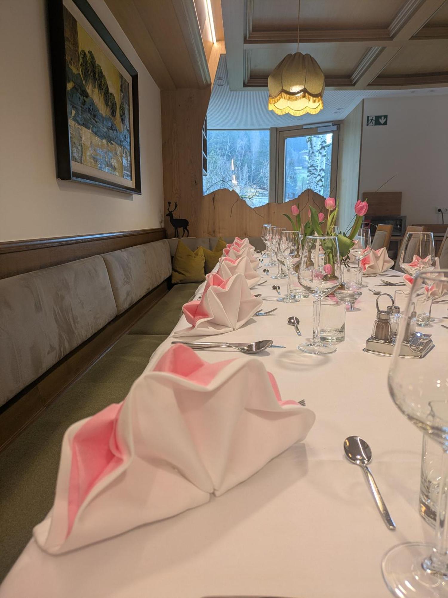 Hotel Alpenblick Sarentino エクステリア 写真
